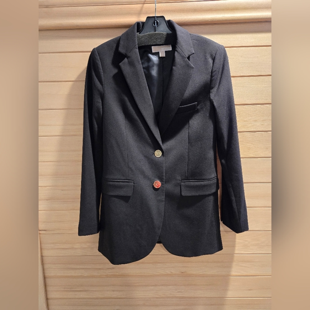 Michael Kors 2 Button Boyfriend Blazer, Like New, Size 0